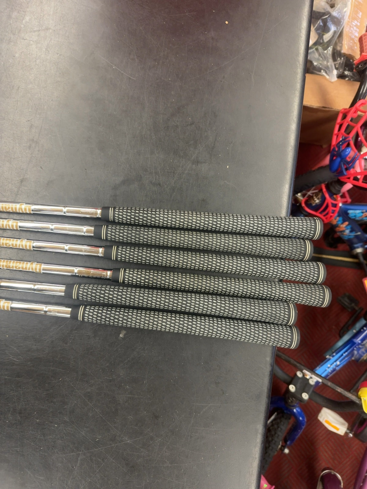 TaylorMade P790 Iron Set 5-PW
In very good shape 
Right handed irons