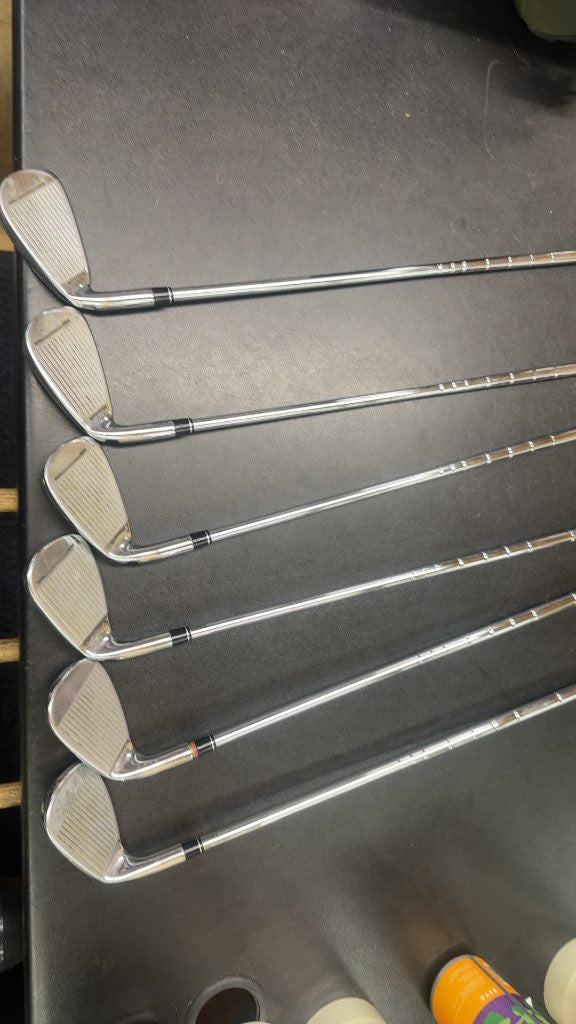 TaylorMade RSi 1 Iron Set 5-PW Stiff Flex Steel