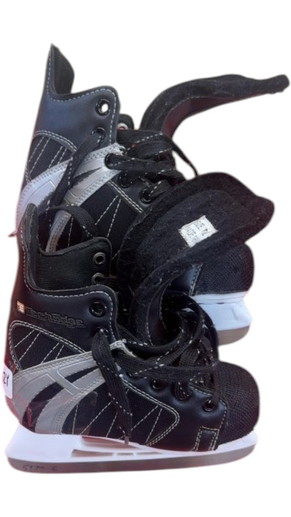 TechEdge Ice Skates Youth 12Y Used Black/Silver