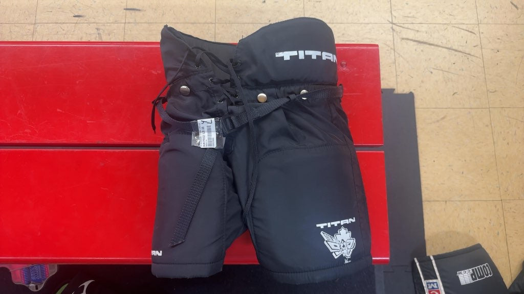 Titan Youth Hockey Pants Black Large