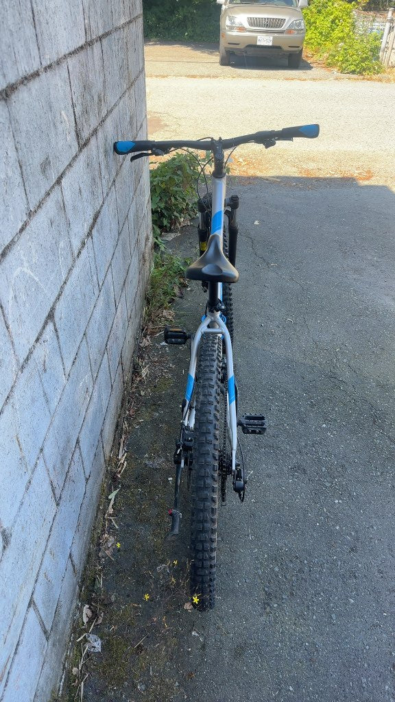 Trek Mountain Bike Marlin 4 Silver Used 29"