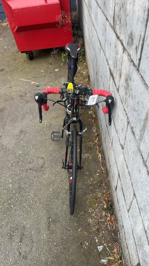 Trek Road Bike 1.1 26" Wheels Good Condition 39cm