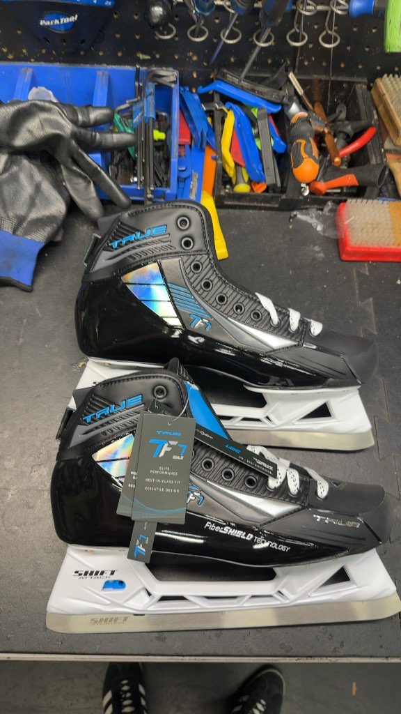 TRUE TF7 Goalie Skates Size 11-Brand New