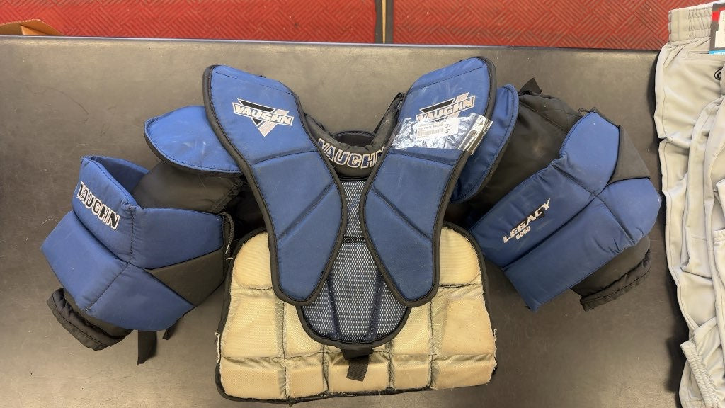 Vaughn Goalie Chest and Arm Protector Legacy 6060 Blue Used Junior Small