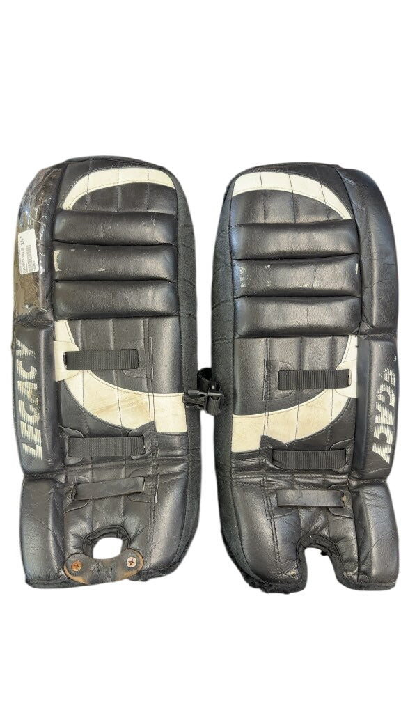 Vaughn Goalie Leg Pads Legacy Black/White Used 24"