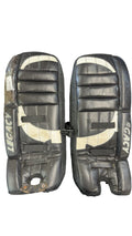 Vaughn Goalie Leg Pads Legacy Black/White Used 24"
