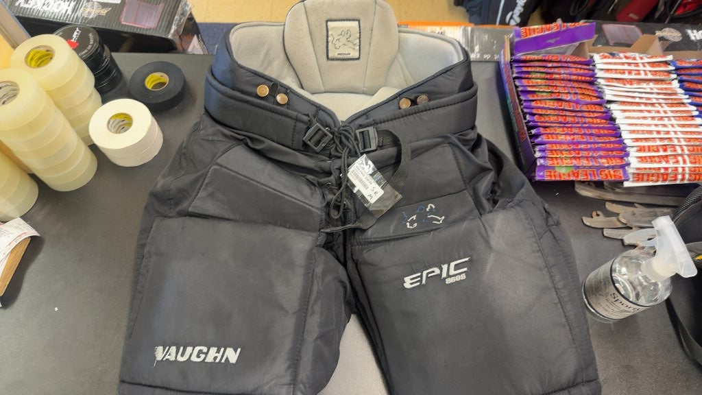 Vaughn Goalie Pants Epic 8606 Black Used Senior Medium