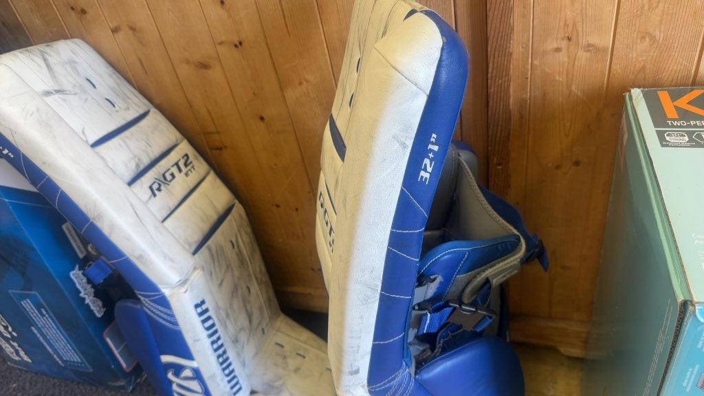 Warrior Ritual G2 INT Goalie Leg Pads Used 32+1"
