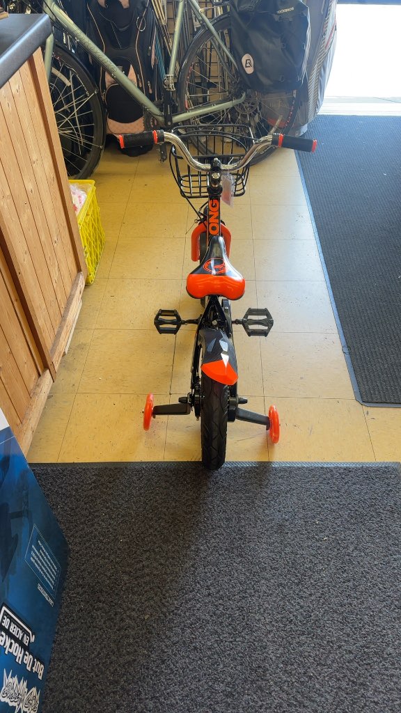 Asenlong Kids Bike 16" Black/Orange Good Condition