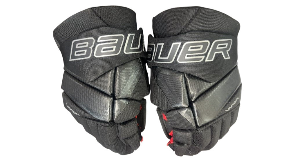 Bauer Hockey Gloves Vapor Fly 40 Black/Red Used 13" excellent condition