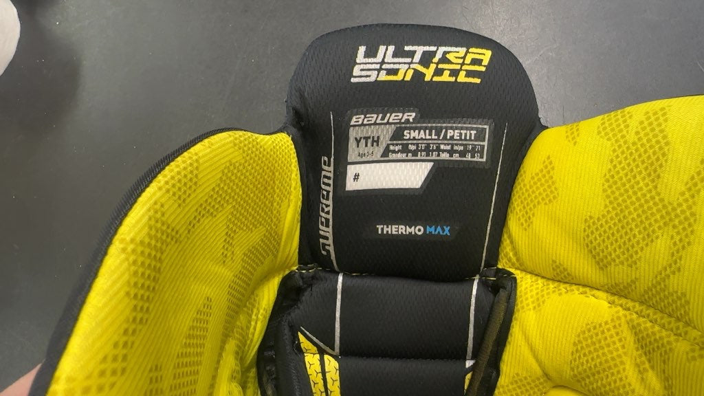 Bauer Hockey Pants Supreme UltraSonic Youth Small Used