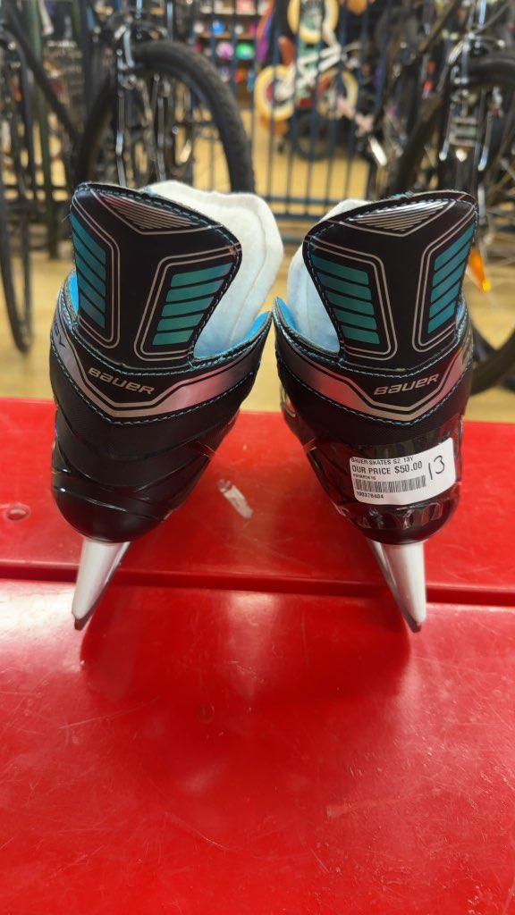 Bauer Hockey Skates Prodigy Youth Size 13Y Used