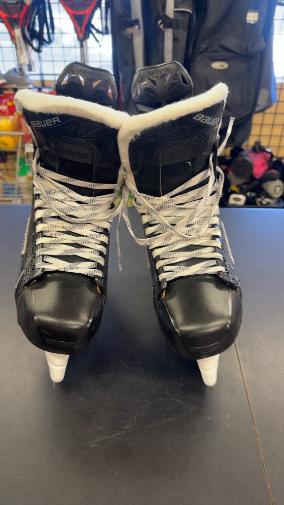 Bauer Supreme S1 Hockey Skates Used twice Size 9