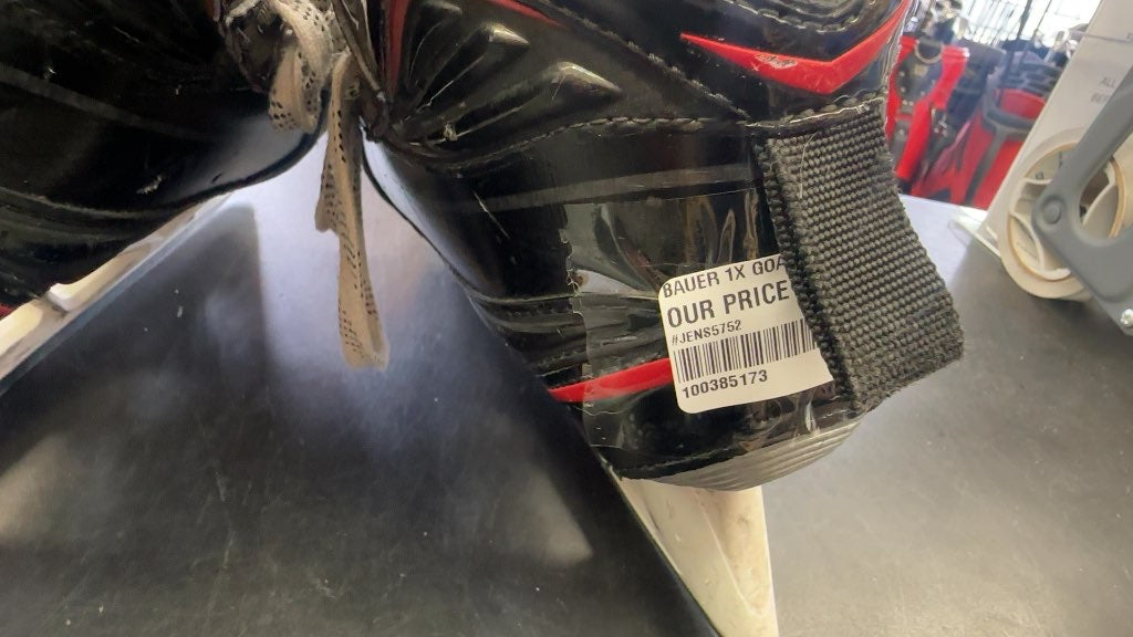 Bauer Vapor 1X Goalie Skates - Size 4.5 in very good shape