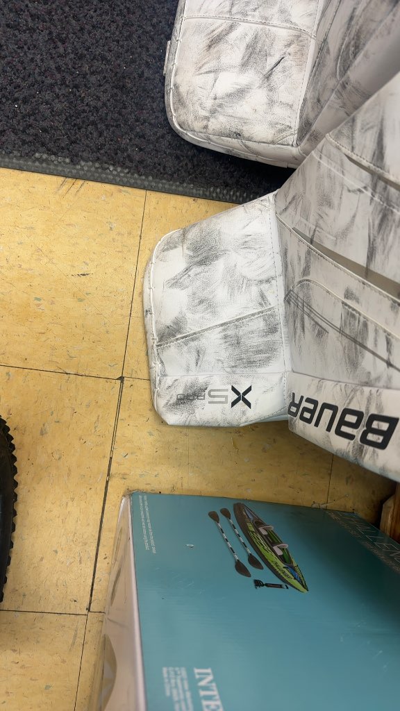Bauer Vapor X5 Pro Goalie Leg Pads Used Intermediate Large 32"+