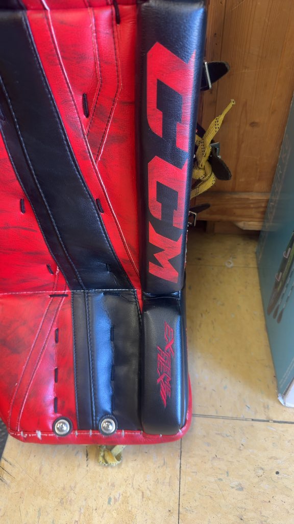 CCM Extreme Flex Hockey Goalie Leg Pads Red/Black Used 35+1
