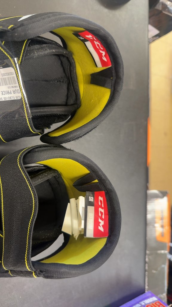 CCM Hockey Elbow Pads Tacks 9040 Black/Yellow very Good Condition Senior Medium