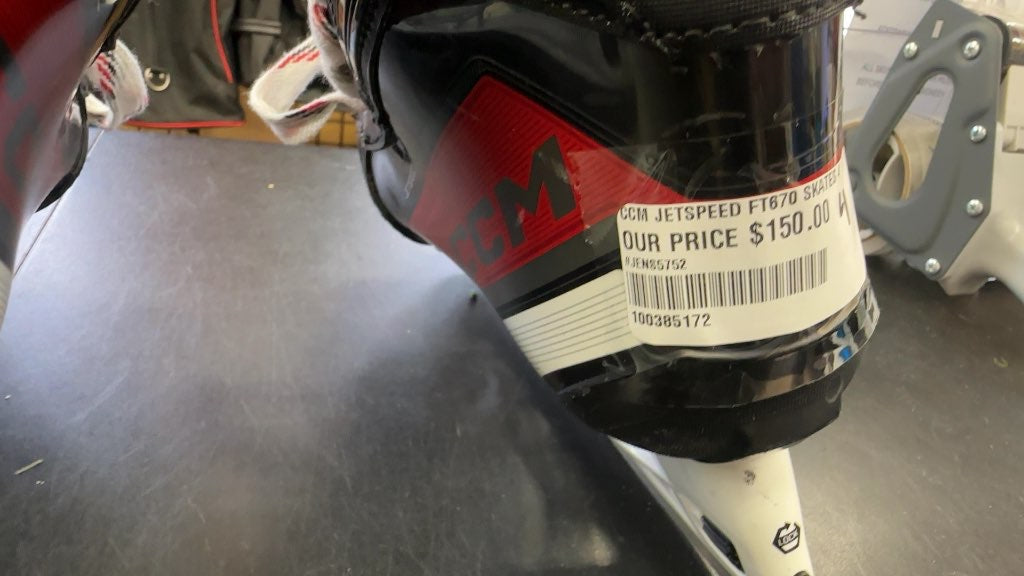 CCM JetSpeed FT670 Hockey Skates - Size 4 Regular almost brand new