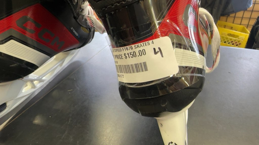 CCM JetSpeed FT670 Hockey Skates - Size 4 Regular almost brand new