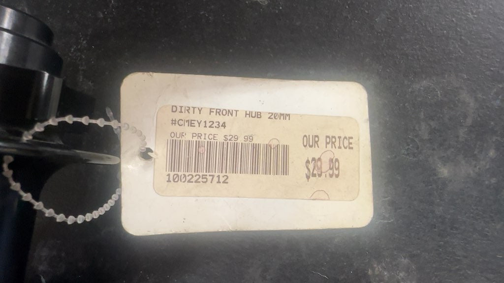 Dirty Front Hub 20mm Black used once