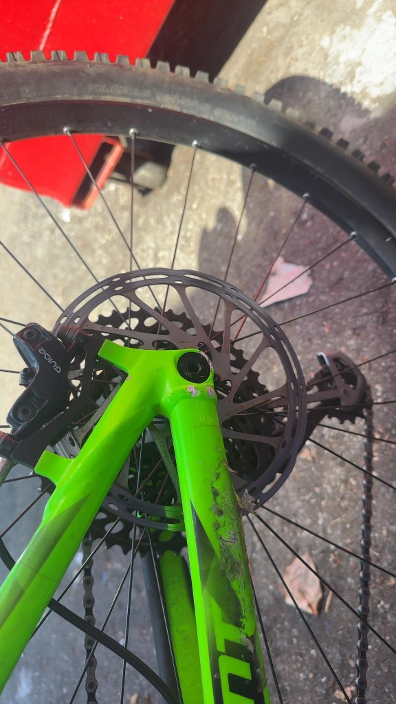 Giant Reign advanced 1  2018 Full Suspension Mountain Bike - Neon Green