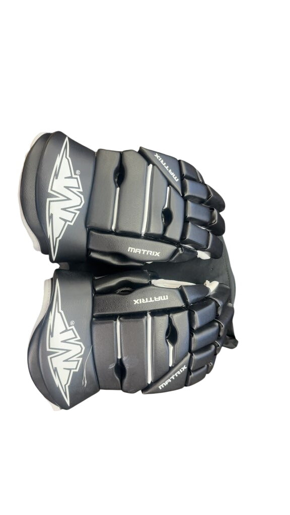 Mission Matrix Hockey Gloves Black/White Used 15”