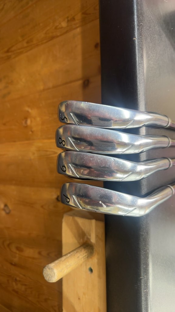 Miura PI-401 Iron Set 5, 8, 9, PW Graphite Design Tour AD