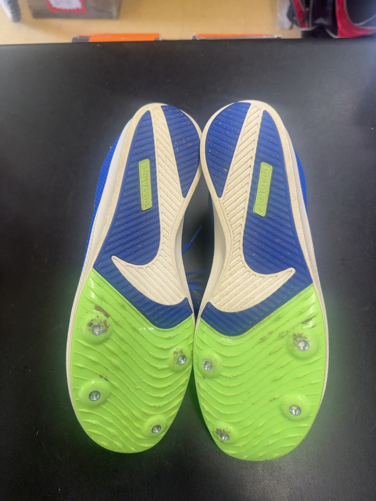 Nike Zoom Rival Distance Track Spikes - Size 9.5  doesn’t come with spikes