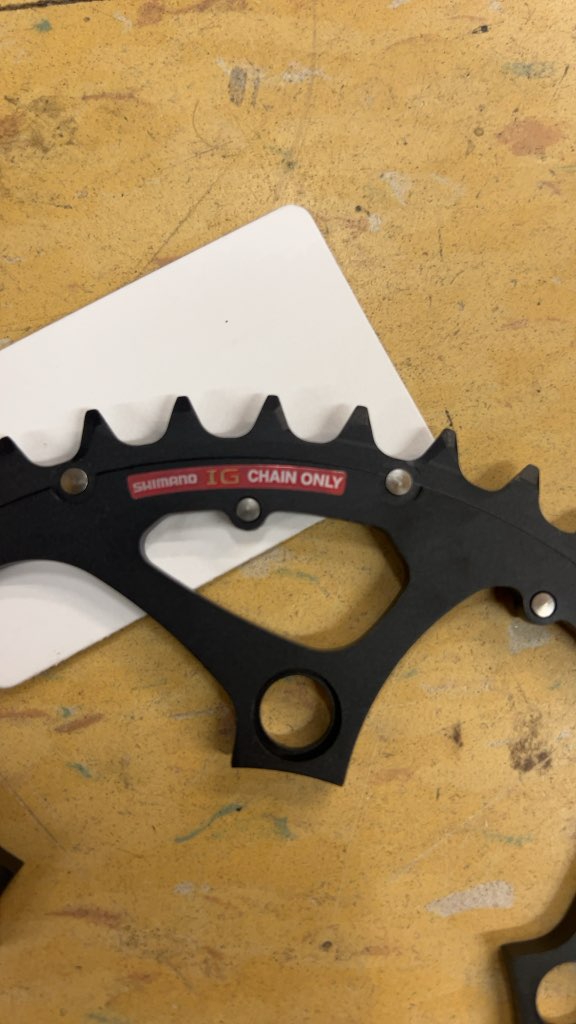 Shimano IG Chainring 44T Black 5-Bolt Good Condition