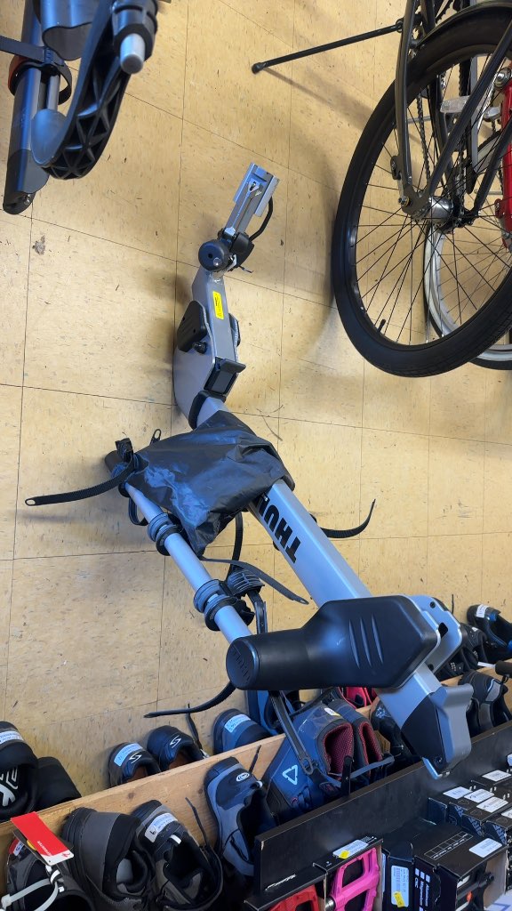 Thule Helium Pro 3-Bike Hitch Rack Used