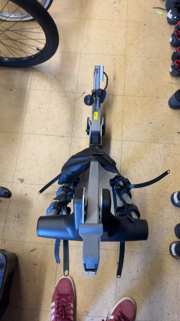 Thule Helium Pro 3-Bike Hitch Rack Used