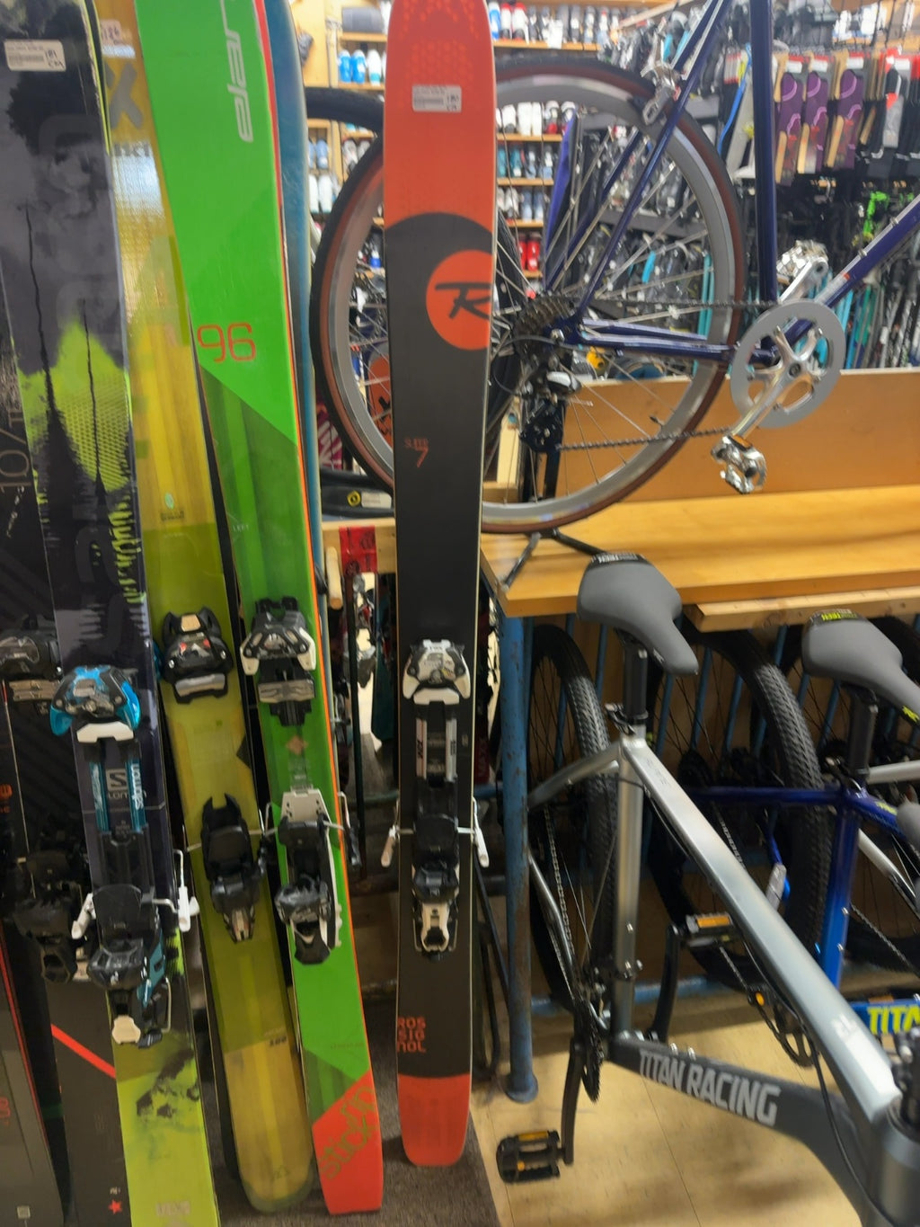 Rossignol Super 7 Downhill Skis with Look Bindings - 180 cm