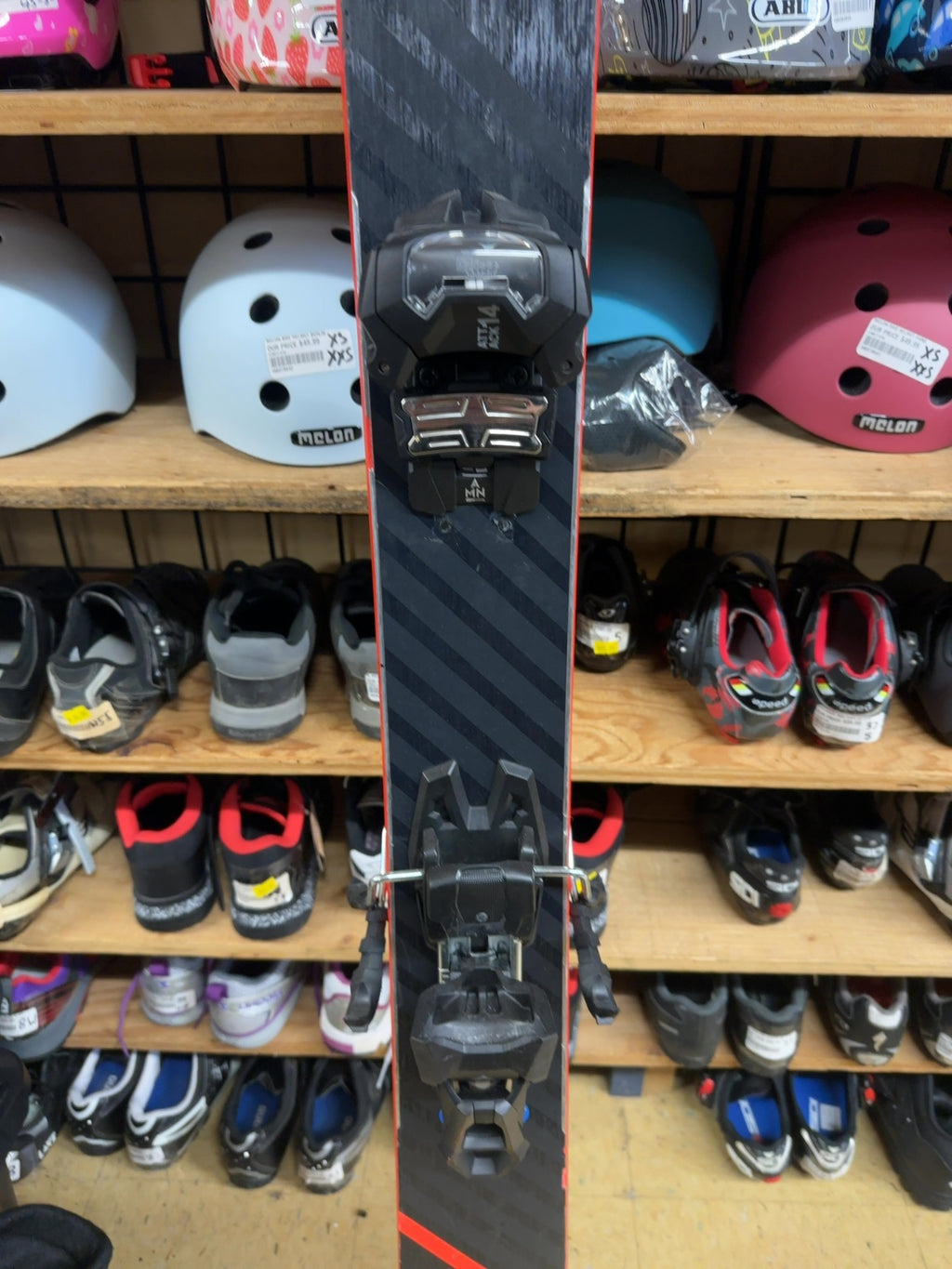 Fischer Ranger 107 Ti Skis 182 cm with Attack 14 Bindings