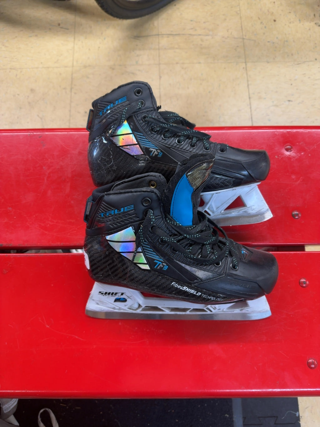 True TF9 Goalie Skates Size 6