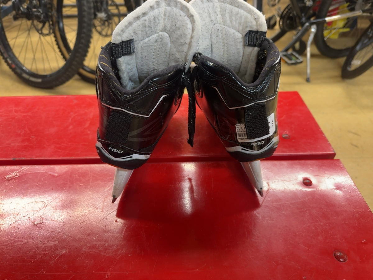 Bauer S190 Goalie Skates Size 5.5