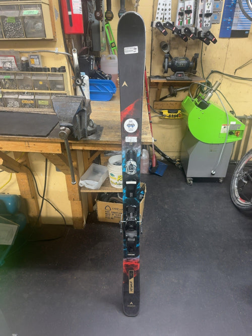 Dynastar Menace 90 Skis with Look Bindings - 160 cm-freshly waxed and tuned