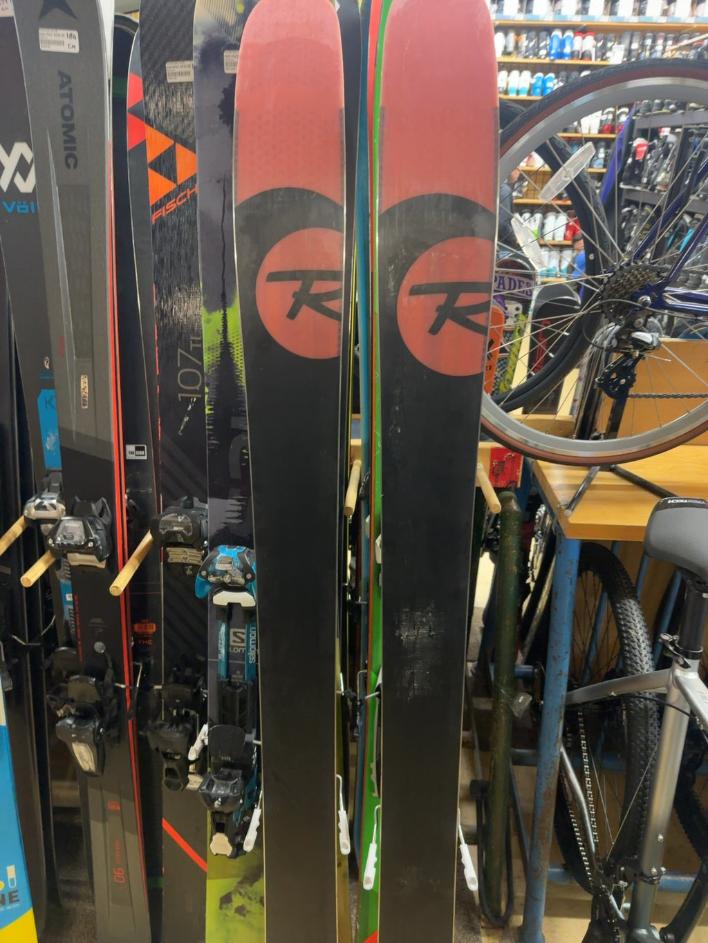 Rossignol Super 7 Downhill Skis with Look Bindings - 180 cm