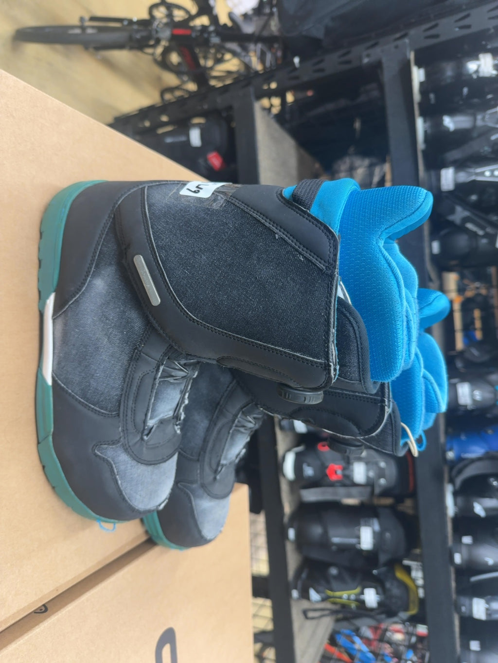 Snowboard Rossignol Boots Women's Size 9 BOA