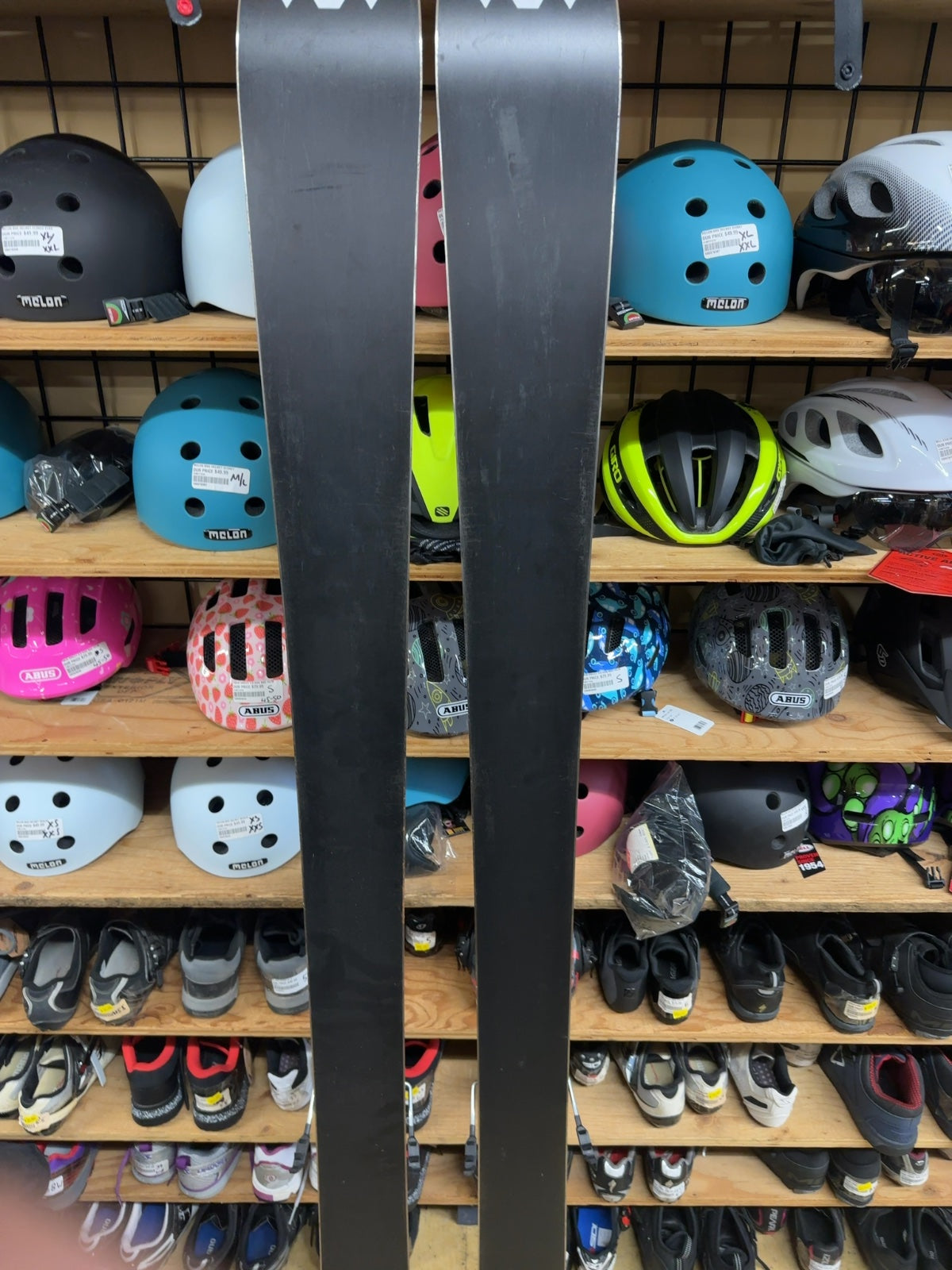 Völkl 100Eight Skis 186 cm with Marker Bindings