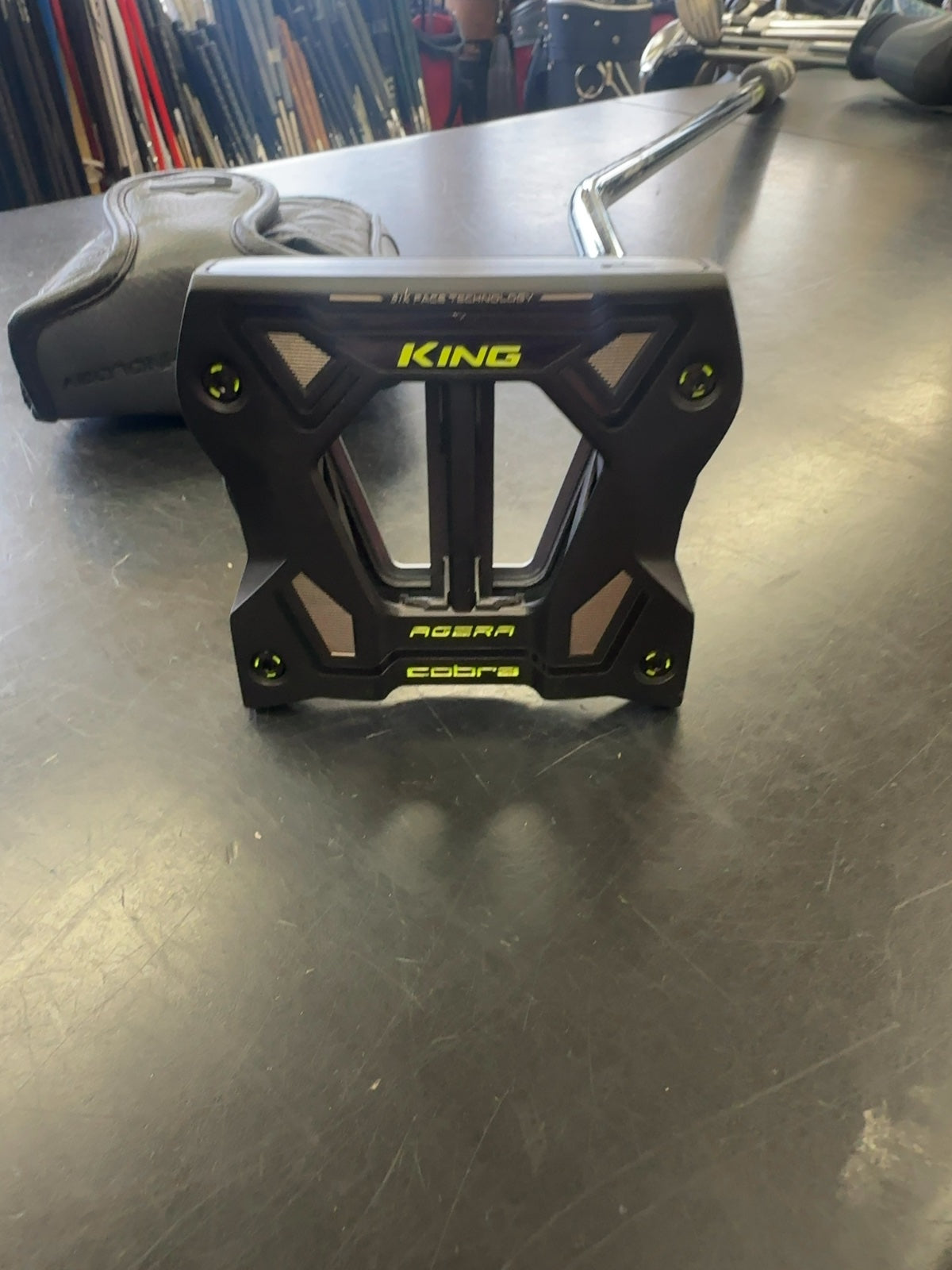 Cobra King Agera Putter with Headcover