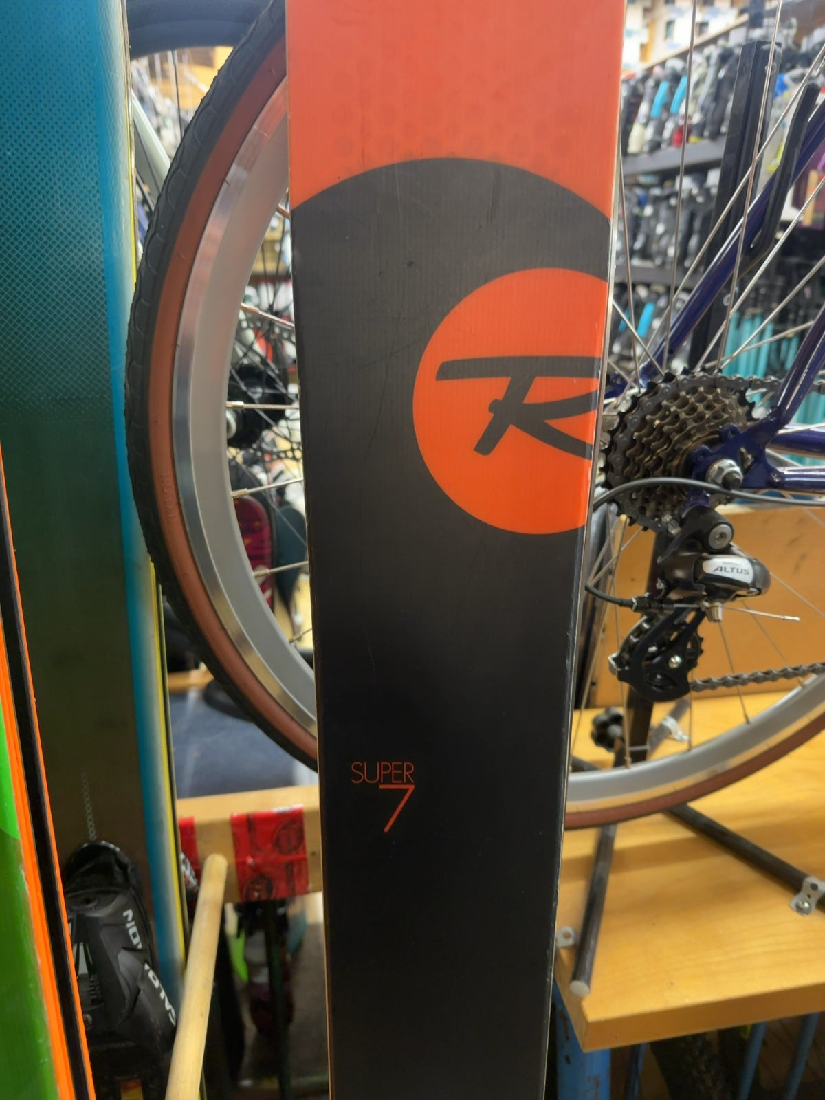 Rossignol Super 7 Downhill Skis with Look Bindings - 180 cm