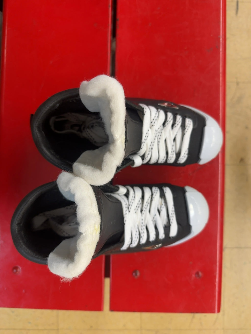 Graf DM1030 Senior Goalie Ice Skates Size 6.5
