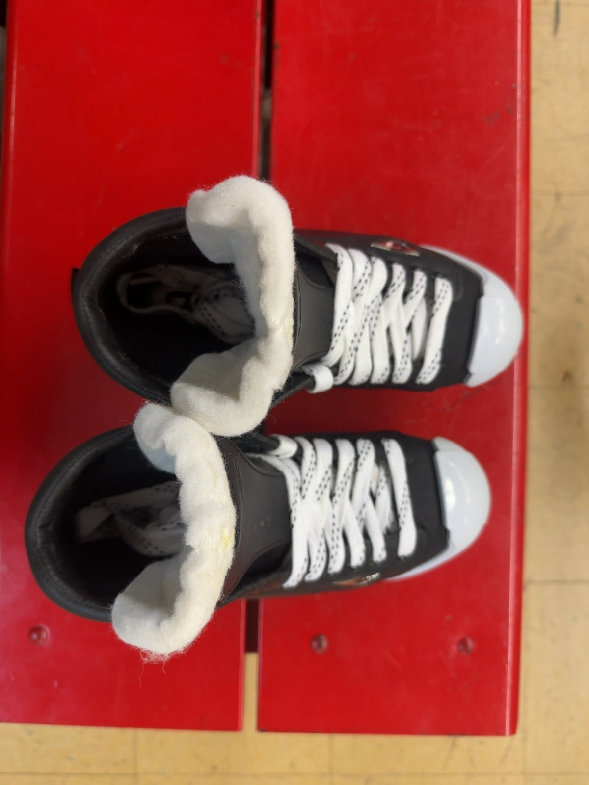 Graf DM1030 Senior Goalie Ice Skates Size 6.5