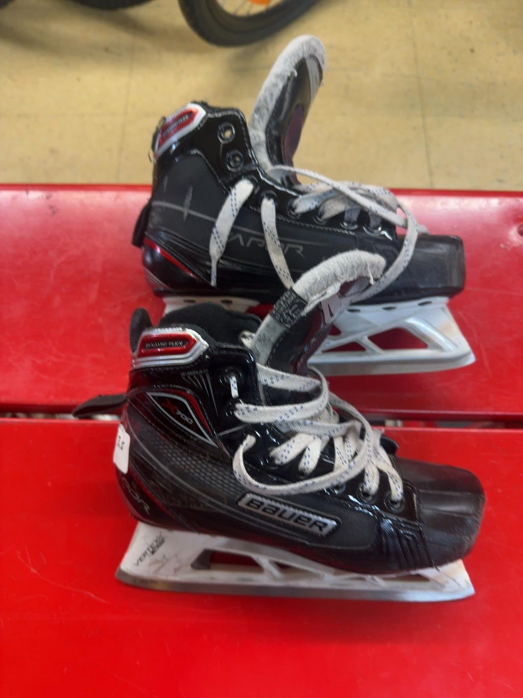 Bauer Vapor X700 Goalie Skates Size 3.5