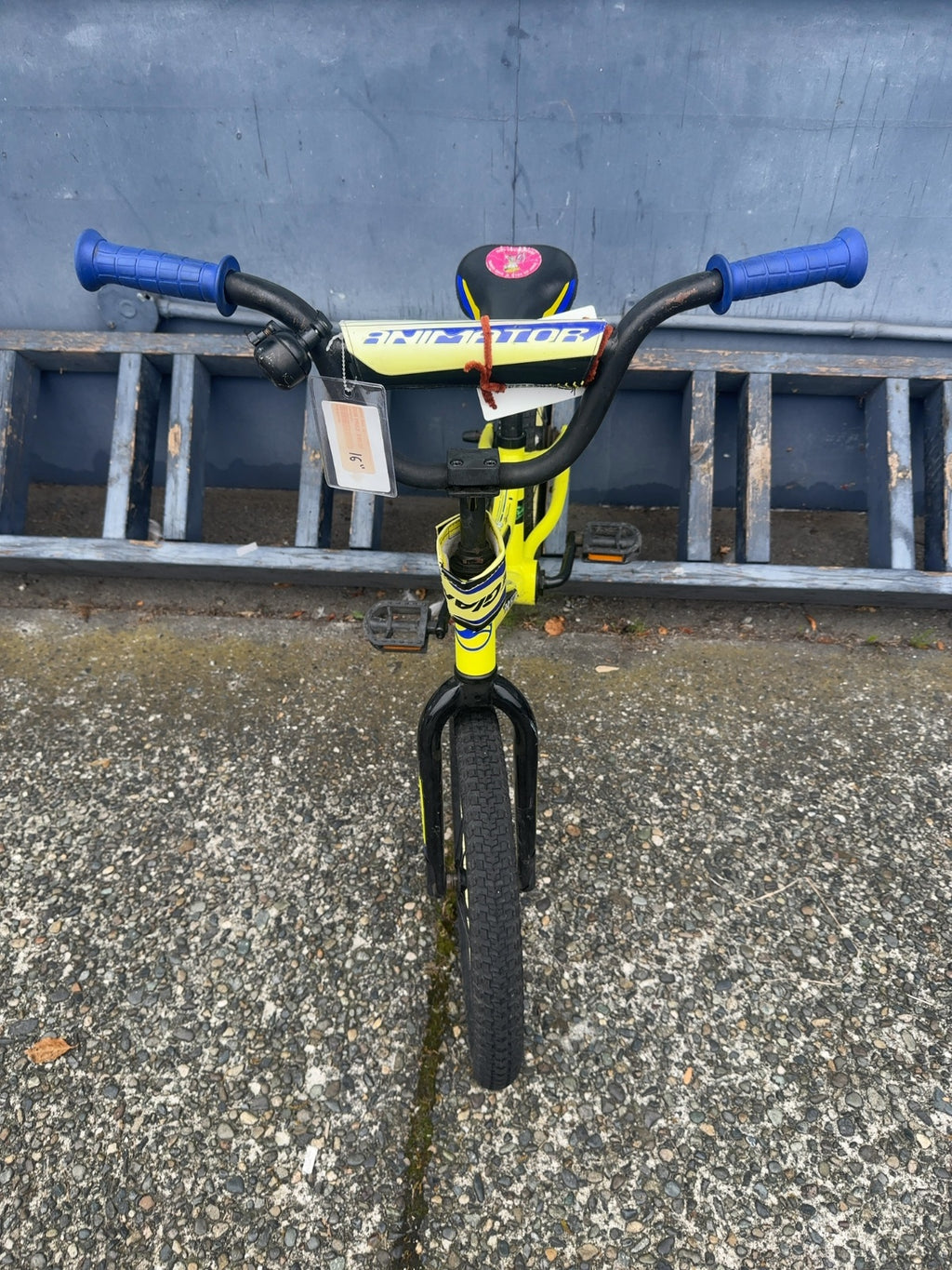 Giant Animator 16" Kids Bike - Neon Yellow