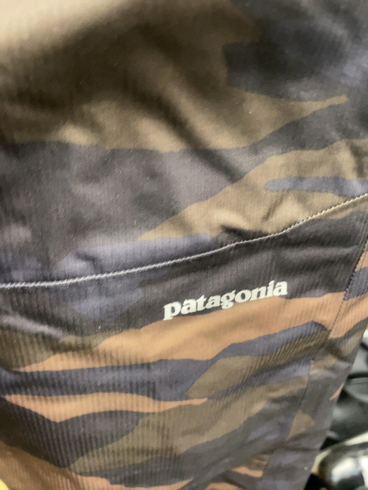 Patagonia Snow Pants Youth Size L (12) Camo H2No
