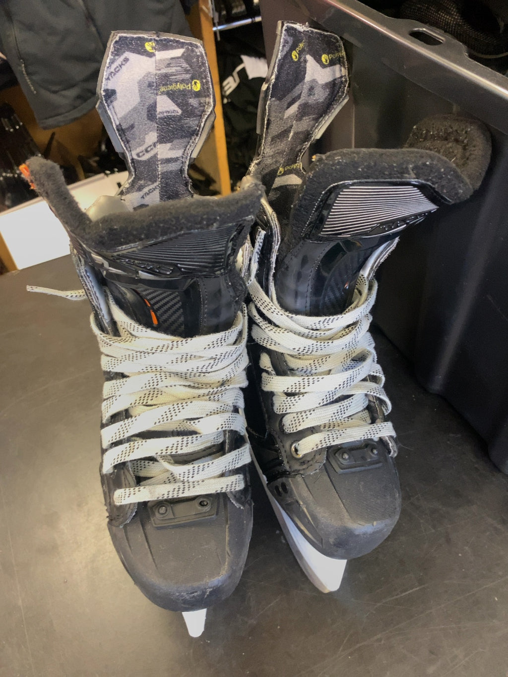 CCM Tacks Vector Premier Ice Hockey Skates - Size 7 Regular
