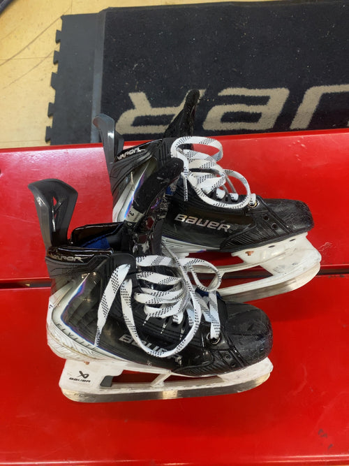 Bauer Vapor Flylite Hockey Skates - Size 3.5 D
