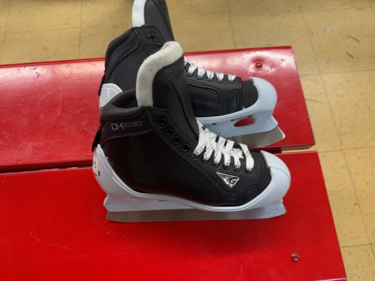 Graf DM1030 Senior Goalie Ice Skates Size 6.5