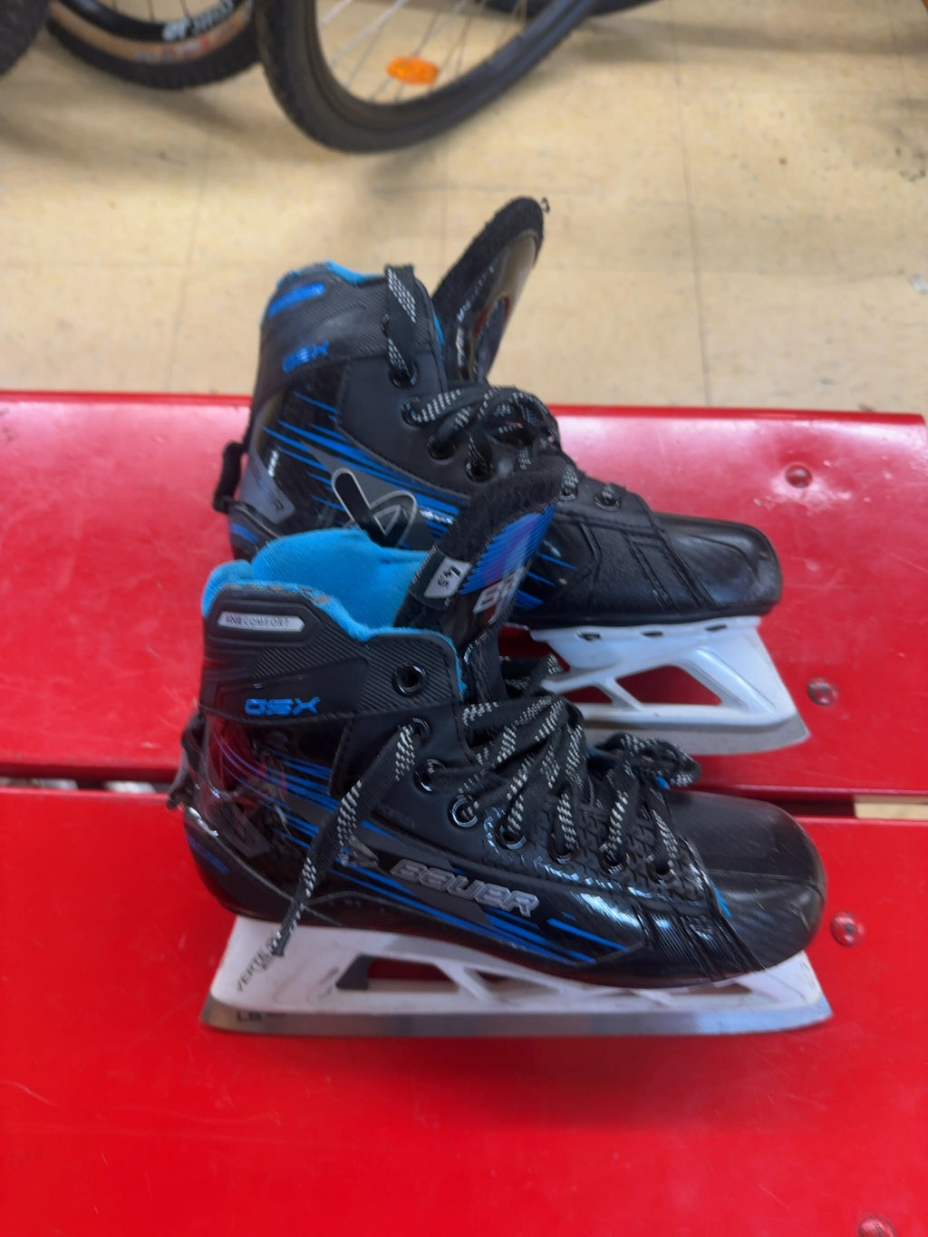 Bauer GSX Youth / Junior Goalie Ice Skates Size 4.5